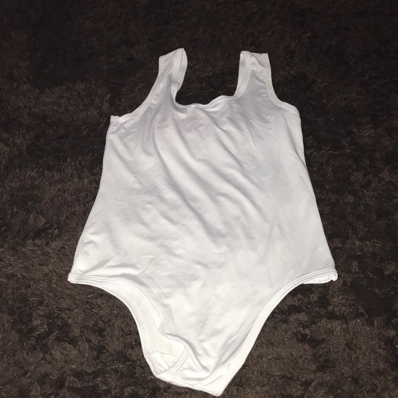 New Hello Kitty Leotard - Picture 5 of 6